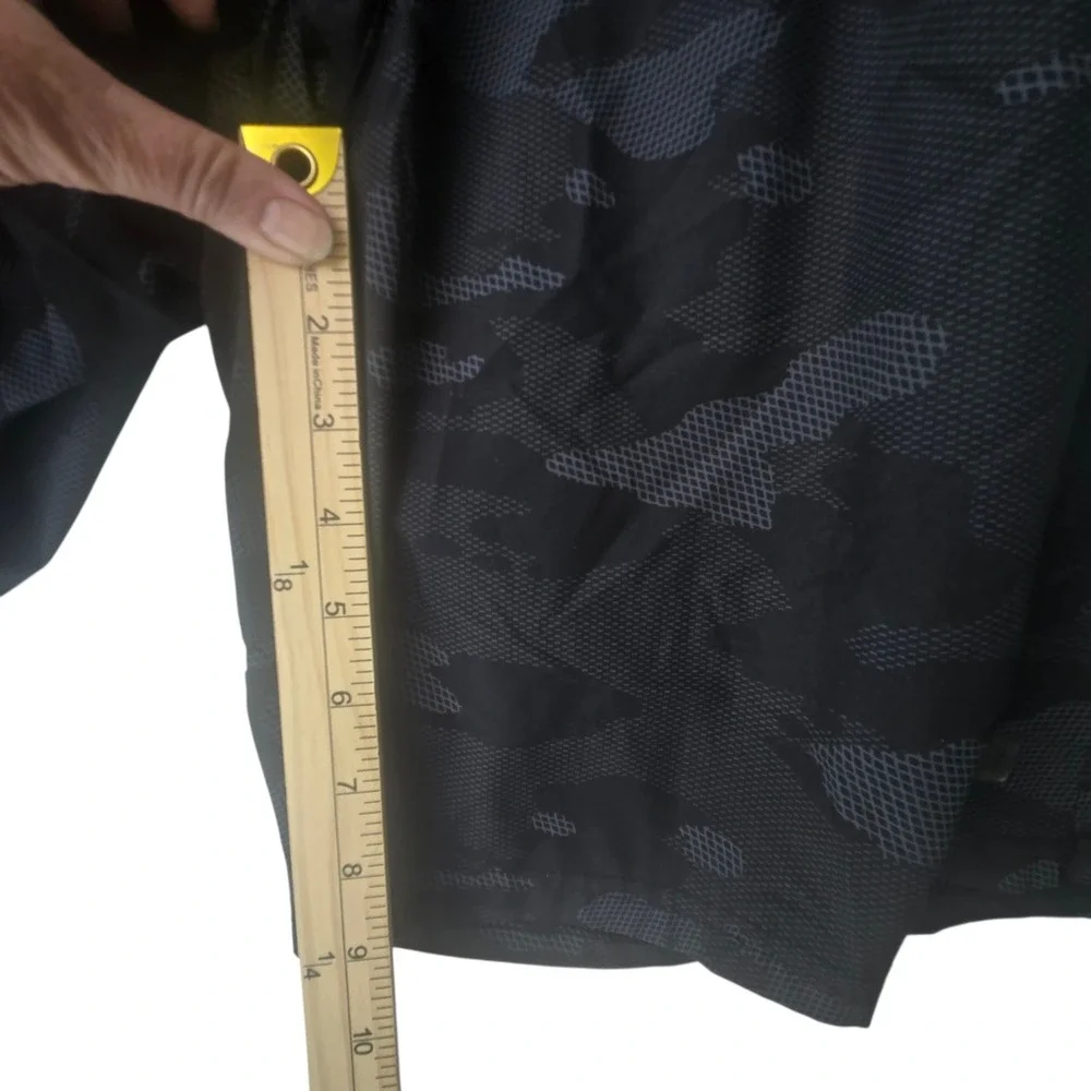 Layer 8‎ Mens L Qwick-Dry Athletic Shorts Black Gray Digi Camo Gym Training